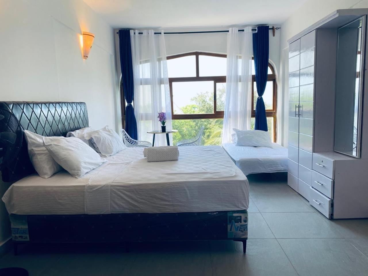 Beachfront Bliss Villa 디아니 해변 외부 사진